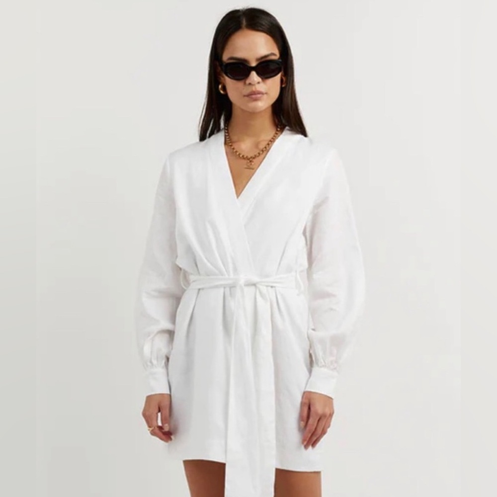 NWT Dissh Dale White Linen Kimono Dress in size 6